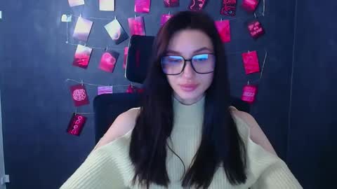 Taya online show from 3, 12, 2025