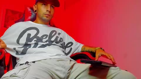 tayer_bennet online show from 6, 10, 2025