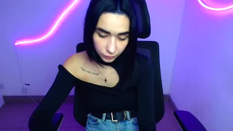 Snapshot of tayla_candy chatting on 3, 10, 2025 Tayla online show from 3, 10, 2025