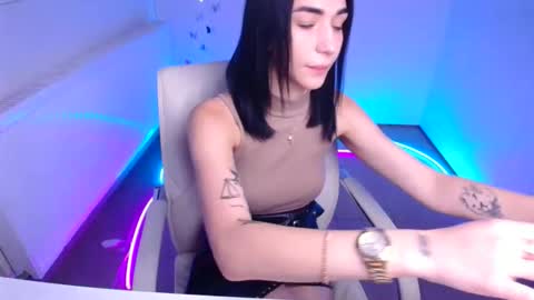 Snapshot of tayla_candy chatting on 10, 10, 2025 Tayla online show from 10, 10, 2025