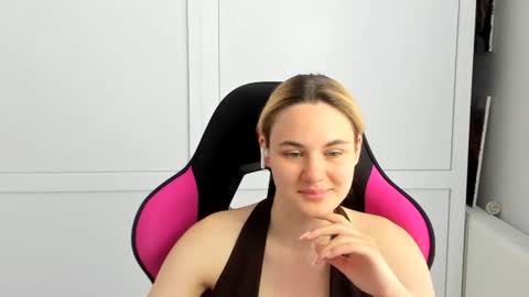 Tay online show from 14, 6, 2026