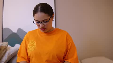 Snapshot of taylerkim chatting on 10, 10, 2025 Teylor Kim online show from 10, 10, 2025