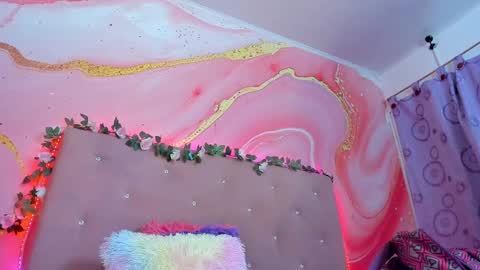 Sarah  online show from 22, 2, 2025