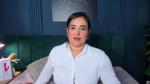 Taylor Bennet online show from 1, 2, 2025