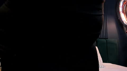 Taylor Bennet online show from 28, 2, 2025