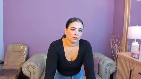 Taylor Bennet online show from 15, 9, 2025