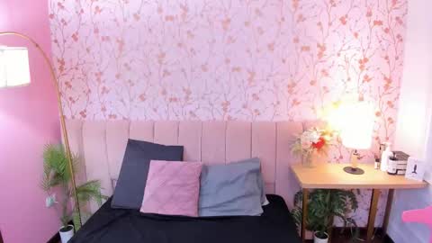 Taylor Bennet online show from 9, 2, 2026