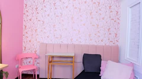 Taylor Bennet online show from 3, 4, 2026