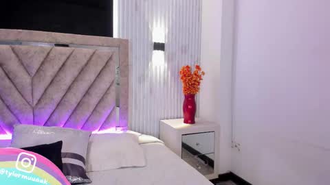 Taylor Harveey online show from 20, 12, 2025