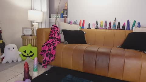 Taylor --  online show from 9, 10, 2025