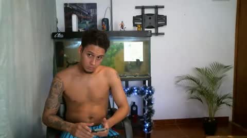 Snapshot of taylor_meghan chatting on 27, 11, 2025 Taylor and Meghan online show from 27, 11, 2025