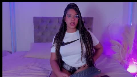 Taylor  online show from 19, 10, 2025