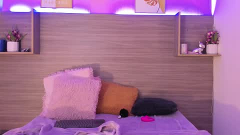 Taylor  online show from 15, 2, 2025