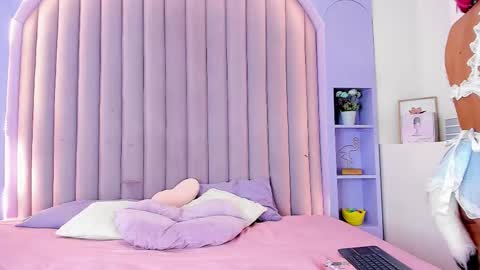 TAYLOR  online show from 9, 9, 2025