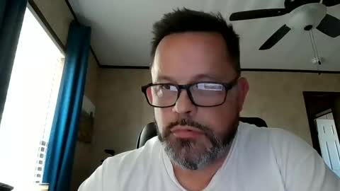 Snapshot of tdhawk87 chatting on 17, 12, 2025 tdhawk87 online show from 17, 12, 2025