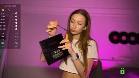 Snapshot of tease_eve_lure chatting on 21, 5, 2026 call me Eva online show from 21, 5, 2026