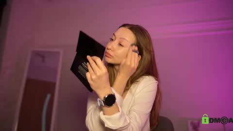 Snapshot of tease_eve_lure chatting on 26, 5, 2026 call me Eva online show from 26, 5, 2026