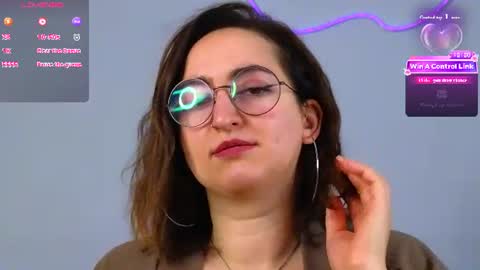 Lady Oudrey online show from 19, 7, 2026