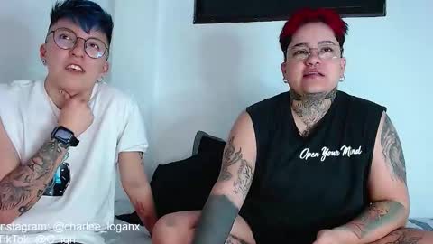 Charlee He online show from 11, 9, 2025