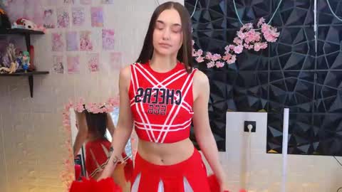 Alice and Cassie online show from 26, 4, 2026