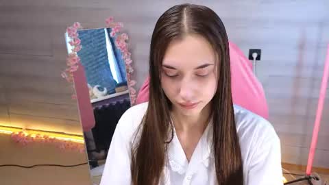 Alice and Cassie online show from 29, 6, 2026