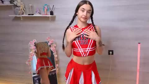 Alice and Cassie online show from 17, 7, 2026