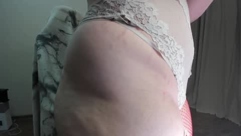 Snapshot of teeencutee chatting on 2, 12, 2024 Monika --------------2 stream 700 GMT day online show from 2, 12, 2024