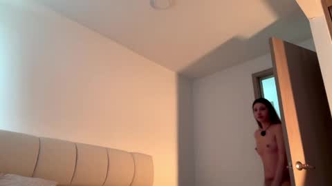 Amy No penetration Virgiin giirl online show from 23, 4, 2026