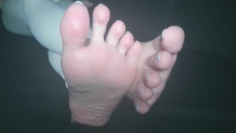 Viv West online show from 25, 2, 2025