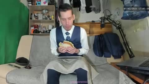 Virg Lszl online show from 7, 2, 2025