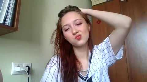 Snapshot of temptingvision chatting on 12, 3, 2025 temptingvision online show from 12, 3, 2025