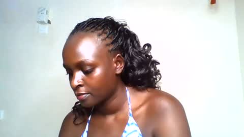 Snapshot of temptress69_tori chatting on 6, 7, 2026 Tori online show from 6, 7, 2026