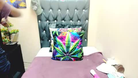 Snapshot of temptressqeen chatting on 14, 1, 2026 temptressqeen online show from 14, 1, 2026