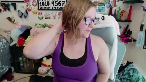 Pixie and Tentacle Overlord online show from 15, 4, 2026