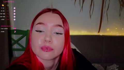 Snapshot of tendersea chatting on 1, 12, 2025 inst r0seamber0 online show from 1, 12, 2025