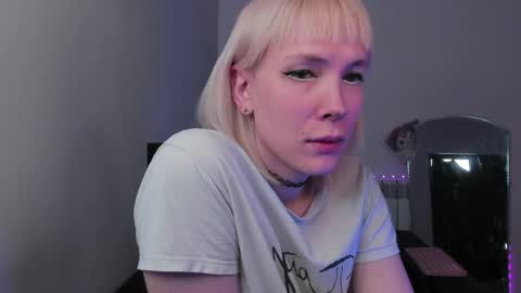Snapshot of tenebrise chatting on 8, 5, 2026 Kira online show from 8, 5, 2026