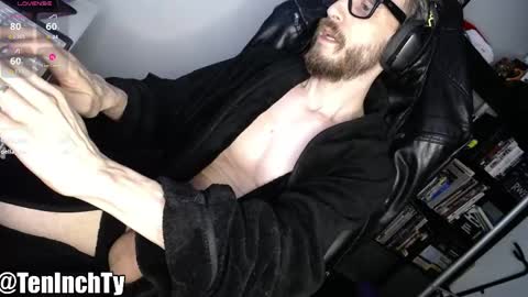 Ty online show from 25, 4, 2026