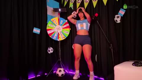 Snapshot of teretwerk_23 chatting on 16, 7, 2026 teresa help me reach 100 like online show from 16, 7, 2026