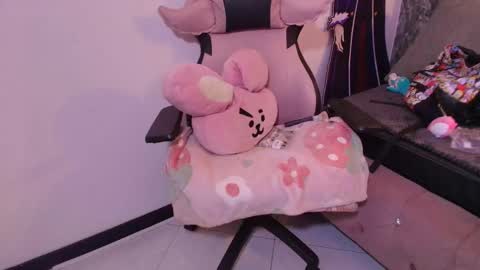 Terra Elowen online show from 8, 1, 2026