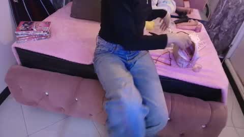 Terra Elowen online show from 26, 2, 2026