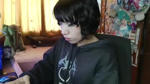 Terra Elowen online show from 18, 4, 2026