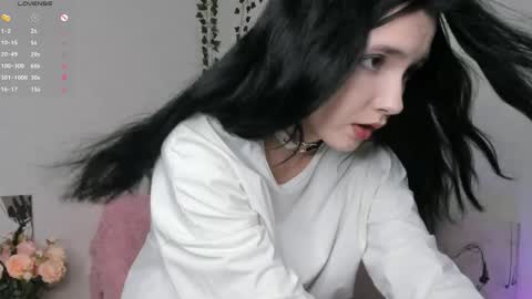 Caroline online show from 30, 5, 2026