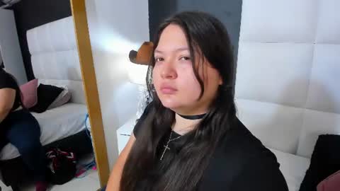Snapshot of tessa_sinclaire chatting on 13, 7, 2026 TERESA online show from 13, 7, 2026