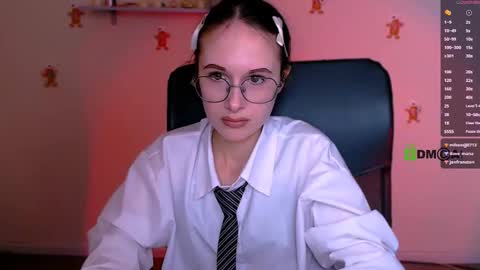 Snapshot of tessa_tea chatting on 7, 1, 2026 tessa_tea online show from 7, 1, 2026