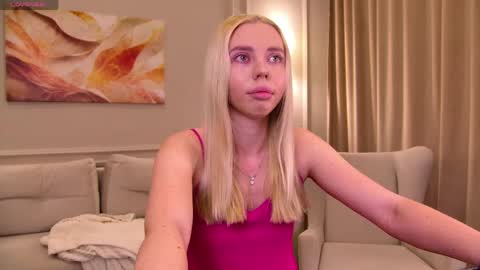 tessaadorablee online show from 26, 4, 2026