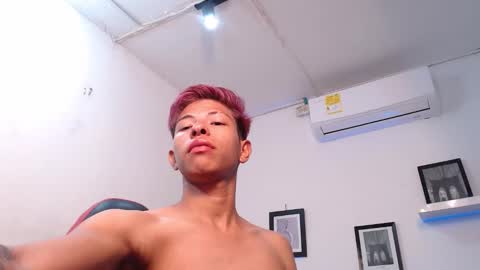 Snapshot of tessachains chatting on 5, 11, 2025 tessachains online show from 5, 11, 2025