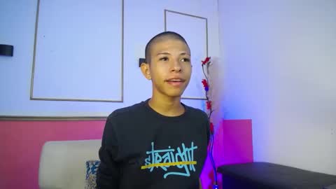 Snapshot of tessachains chatting on 24, 11, 2025 tessachains online show from 24, 11, 2025