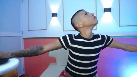 Snapshot of tessachains chatting on 2, 12, 2025 tessachains online show from 2, 12, 2025