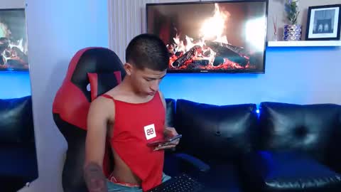 Snapshot of tessachains chatting on 14, 12, 2025 tessachains online show from 14, 12, 2025