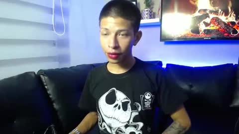 Snapshot of tessachains chatting on 22, 12, 2025 tessachains online show from 22, 12, 2025